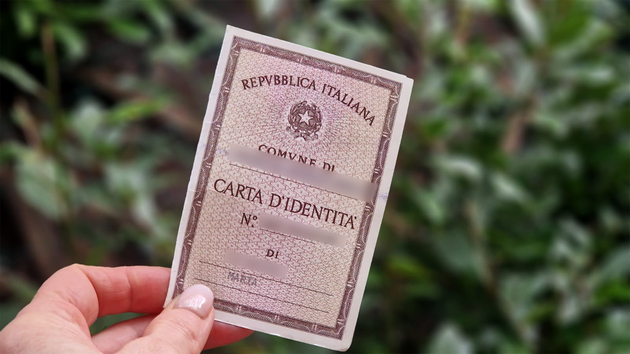 Sostituzione della carta d’identità cartacea: scadenza fissata al 3 agosto 2026